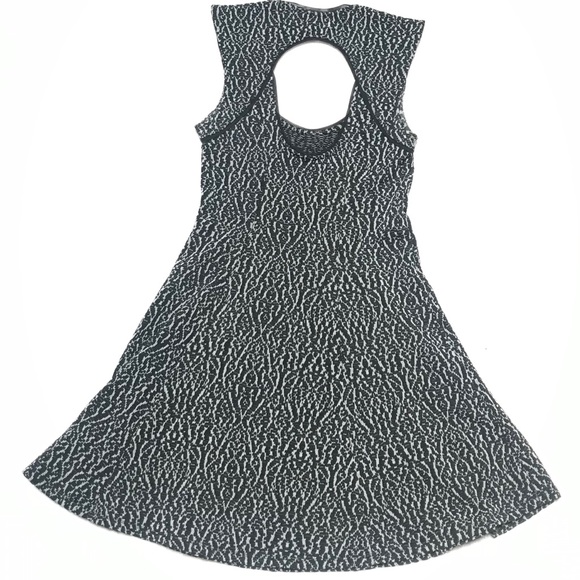 UO • Nylon Fit n Flare Dress - Picture 6 of 7